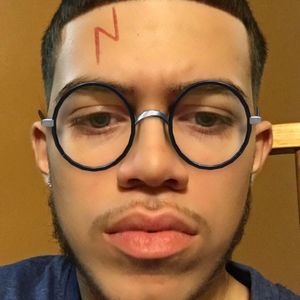 Meet your Posher, Julio